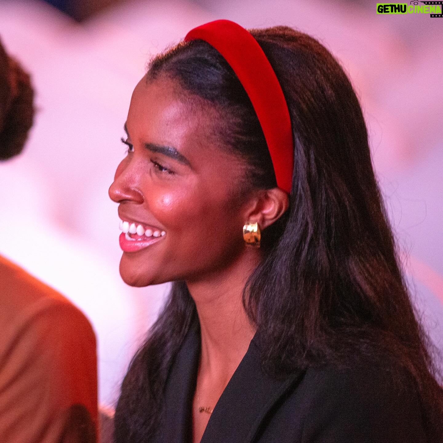 Sophie Grégoire Instagram - Day 2 of #Forbes3050 was “Immerse and Connect Day” - and did we ever! Participants explored the rich cultural and historical sites around Abu Dhabi before we opening the stage to our diverse group of leaders. First up was an illuminating conversation with two mental health advocates and emotional literacy experts @basmaalsaidofficial and @sophiegregoiretrudeau. For decades, long before it these were issues tackled publicly, they have been leaders in identifying and diagnosing the problem and offering the best prescriptions for care. And yes….we did talk about dancing and getting manicures too! 👗: @dior 👠: @scanlantheodore 💆🏻♀️: @traciemartyn 📸: @abedin.6 @missjasmeet @taylordieng