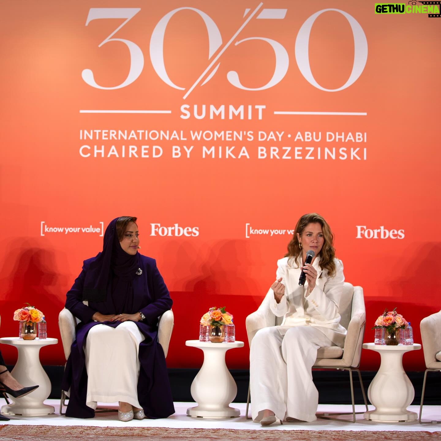 Sophie Grégoire Instagram - Day 2 of #Forbes3050 was “Immerse and Connect Day” - and did we ever! Participants explored the rich cultural and historical sites around Abu Dhabi before we opening the stage to our diverse group of leaders. First up was an illuminating conversation with two mental health advocates and emotional literacy experts @basmaalsaidofficial and @sophiegregoiretrudeau. For decades, long before it these were issues tackled publicly, they have been leaders in identifying and diagnosing the problem and offering the best prescriptions for care. And yes….we did talk about dancing and getting manicures too! 👗: @dior 👠: @scanlantheodore 💆🏻♀️: @traciemartyn 📸: @abedin.6 @missjasmeet @taylordieng