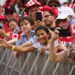 Sophie Grégoire Instagram - Life is tough. No doubt about it. Everyone has their troubles, no matter what your story is. Today, on Canada Day, I invite you to reflect on how your own life impacts others’. Our collective growth depends on our capacity for compassion, openness, and courage. It relies on the respect we show each other through our differences. Canada is us. We are the fabric of our country. So let’s build strong threads of connection between ourselves. Let’s lean into each other, listen deeply, remain curious, and always help the most vulnerable. Let’s lead by example and be honest. Let’s look at our wounds and help each other heal and grow. This is my Canada. This is our Canada. Happy Canada Day! 🇨🇦❤️🤝 La vie est dure. Personne n’en doute. Chacun a ses difficultés, peu importe son histoire. Aujourd’hui, en cette fête du Canada, je vous invite à réfléchir sur l’influence que vous avez sur la vie des autres. Notre épanouissement collectif dépend de notre capacité à faire preuve de compassion, d’ouverture et de courage. Et aussi du respect que chacun témoigne aux autres dans la différence. Le Canada, c’est nous. Nous sommes l’étoffe même de ce pays. Alors, resserrons les mailles entre nous. Appuyons-nous les uns sur les autres, écoutons attentivement, restons curieux et aidons toujours les plus vulnérables. On a tout pour servir d’exemple au reste du monde et inspirer les autres. Ensemble, on peut panser nos blessures et s’entraider et évoluer! C’est ça, mon Canada. Notre Canada. Bonne fête du Canada!