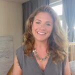 Sophie Grégoire Instagram - Hey everyone! I’ve missed you all! It’s Mental Illness Awareness Week in Canada and there are 8 million or more young people out there suffering so let’s talk about the importance of asking for help and what we can do as adults to make sure we build a stronger sense of self in our children. Mental health is not a cause, it’s a reality that concerns us all! #CMHA #MIAW2023 #MentalHealth