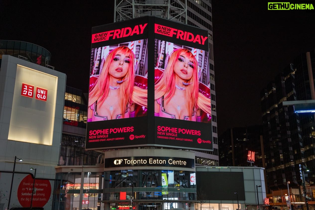 Sophie Luborsky Instagram - THANK U @spotify @spotifycanada ๐๐ซถ My lil Canadian heart โค๏ธ๐คโs you ๐ฅบ And thank you to everyone whoโs been involved in this incredible song ๐๐ Specifically @ashleysiennaofficial @cammhunter @bonniemckee @liambenayon @gonek_ @miketuccimane @gabrielsaporta @rinaszlasa @tagmusic @atlanticrecords @mddnco