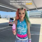 Sophie Luborsky Instagram - glitch summer !! 🩵🩷 swipe to understand the assignment 📝🤝and lmk what city ur coming to 🌟 i’m so excited bjgdsegbkmbvyvklnvgpmyda - - - - - - - - - - - - - - - #alt #explore #altgirls
