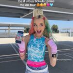 Sophie Luborsky Instagram - glitch summer !! 🩵🩷 swipe to understand the assignment 📝🤝and lmk what city ur coming to 🌟 i’m so excited bjgdsegbkmbvyvklnvgpmyda - - - - - - - - - - - - - - - #alt #explore #altgirls