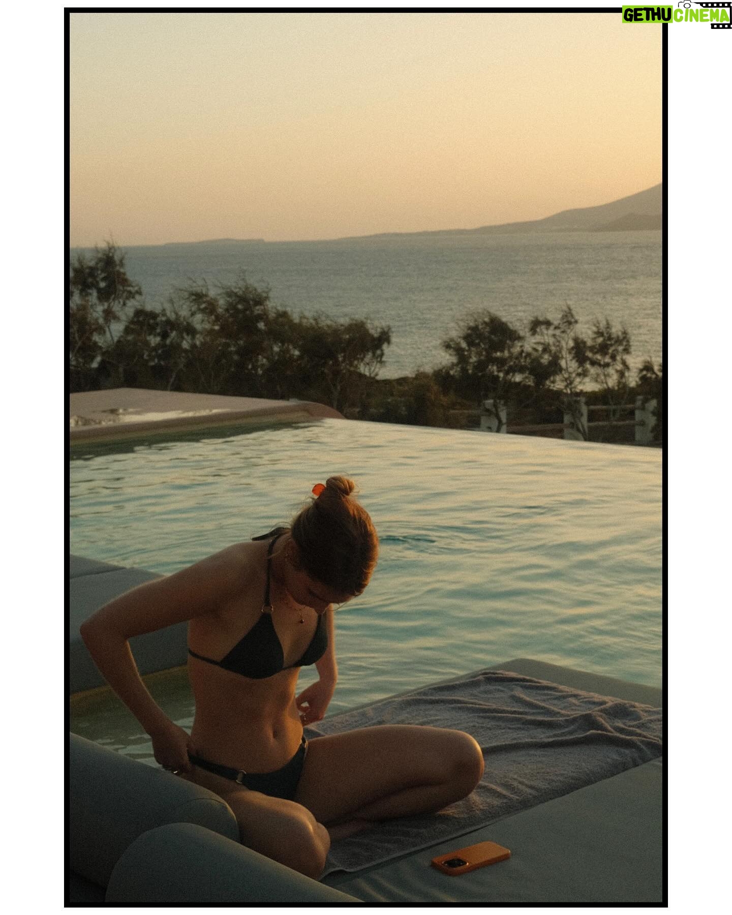 Sophie Nélisse - 28.6K Likes - Bits