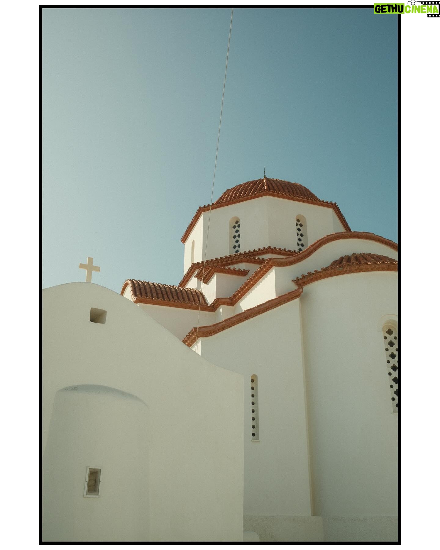 Sophie Nélisse Instagram - Athens & Paros