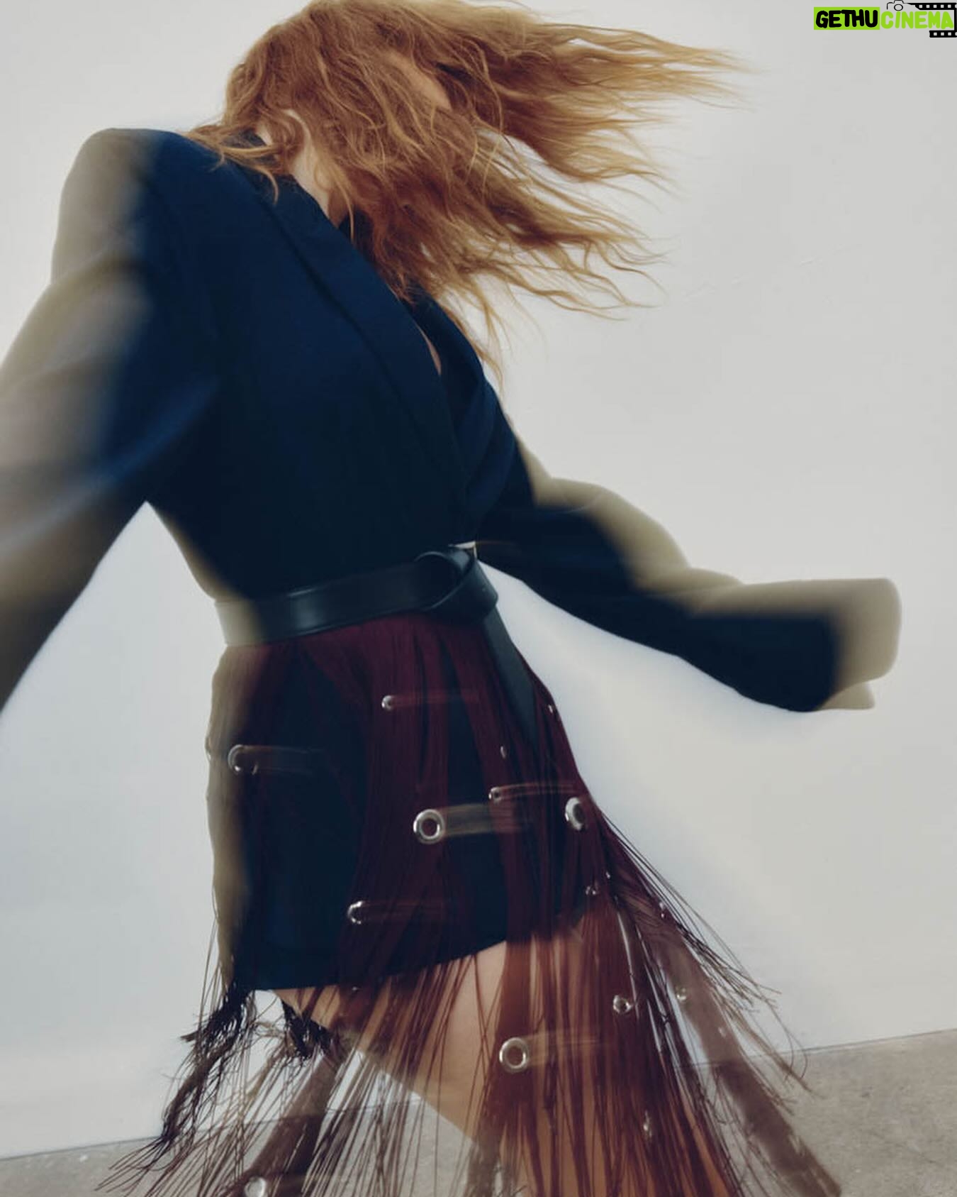 Sophie Nélisse - 25.4K Likes - @nuvomag summer issue
shot by @garrettnaccarato
-
Creative direction @sandra_zark
Styling @nadiapizzimenti
Make up @genevievelenneville
Hair @turpinsteven Color by @eloise.larocque