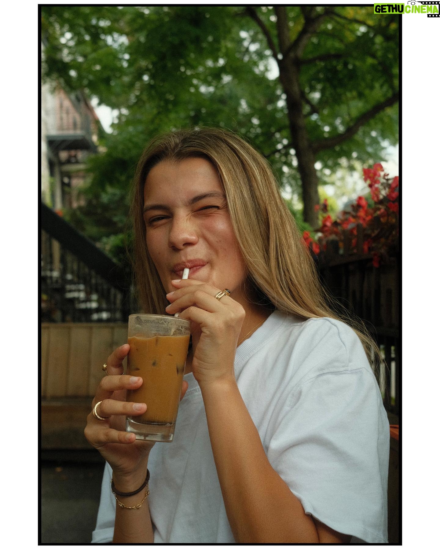 Sophie Nélisse Instagram - Pictures I took of people that I love