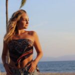 Sophie Reynolds Instagram - sunset was pretty, sorry ya can’t see it
