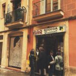 Sophie Rundle Instagram - I’ve fallen in love a fair few times in my life (people… places… different types of cheeses) but the latest addition to my list is Barcelona. My god, Barcelona. ❤️ When I arrived it was Sant Jordi and the streets were filled with books and roses. BOOKS AND ROSES. Oh the ROMANCE of it! And the architecture and the history and the people and the food… ❤️ Anyway me and the little man are here for a couple of months to work (me) and eat croquettes (him) so if anyone has any recommendations (for Barcelona, not just croquettes) would you share below? 🇪🇸🌞❤️