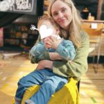 Sophie Rundle Instagram - Two whole years of my heart existing on the outside of my body. Two whole years of exhaustion and deepest love. Funny little friend, all wild hair and magic ✨🎂💕2️⃣