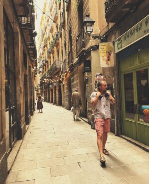 Sophie Rundle Instagram - Fin de Semana 🎈🇪🇸✨