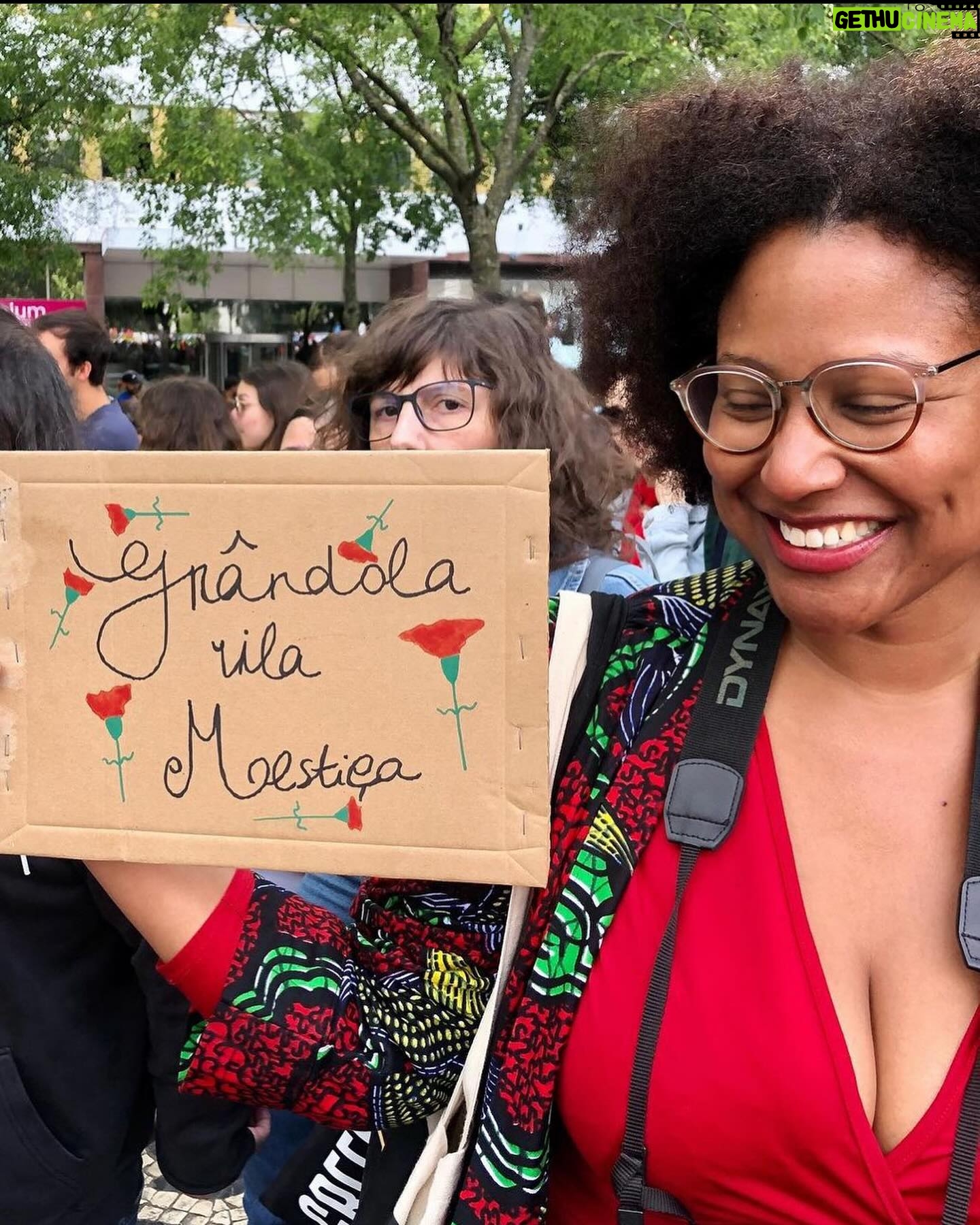 Soraia Tavares - 6.1K Likes - “Grândola, vila mestiça”
Ontem festejamos a liberdade de todas as maneiras que sonhamos
#25deabril