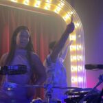 Soraia Tavares Instagram – Ontem festejámos @dianacastro___ , festejamos @briennekeller e festejamos @lobby.teatro. 

Estamos a ficar crescidas 🥸

#lobbyteatro #parabens