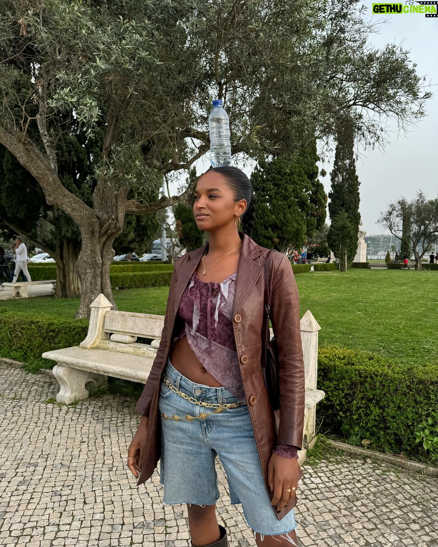 Soraia Tavares Instagram - Dump primaveril 🌺🌧️