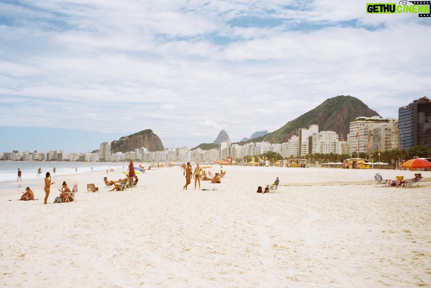 Soraia Tavares Instagram - Brasil em forma de postal #analog #rj