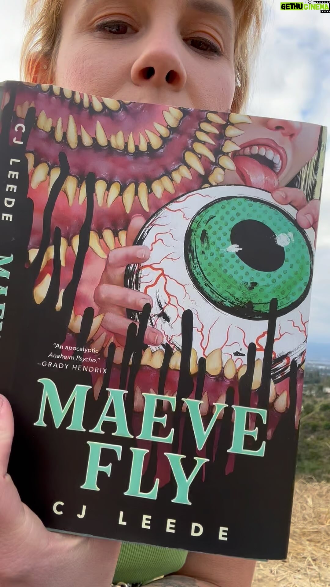 Sosie Bacon Instagram - READ THIS BOOK! πππ₯π₯©π₯©π₯©π©Έπ©Έπ©Έπ©Έπ§ββοΈπ§ββοΈπ§ββοΈ