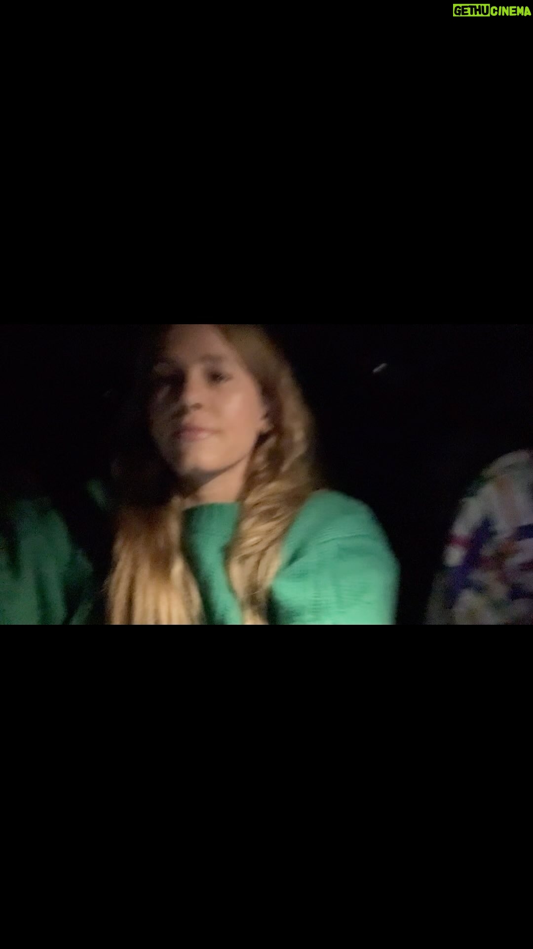 Sosie Bacon Instagram - She was the unsuspecting victim of a country cover no one asked for.