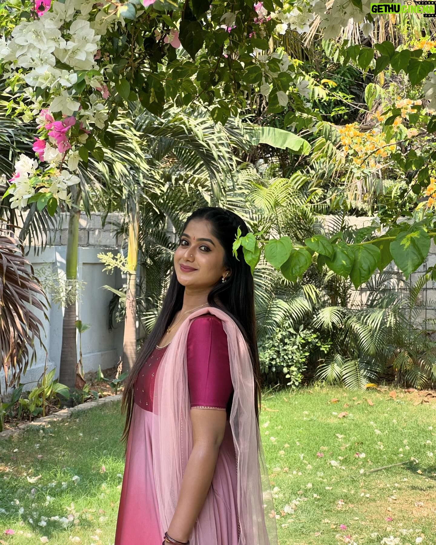 Soundarya Reddy Instagram - RAMA✨🪷 Chain and ring - @anscollection7 ❤️ Dress - @vastrabybindu_official