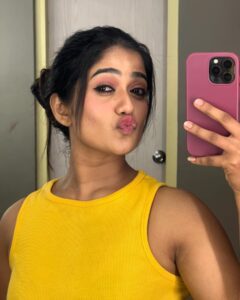 Soundarya Reddy Instagram - 🌙🐝😝