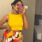 Soundarya Reddy Instagram - 🌙🐝😝