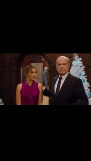 Spencer Grammer Instagram - Watch the trailer for #the12daysofchristmaseve. Catch my Dad and I this Saturday November 26th at 8/7c. 

@itsawonderfullifetime 
@lifetimetv 
@lifetimetvpr