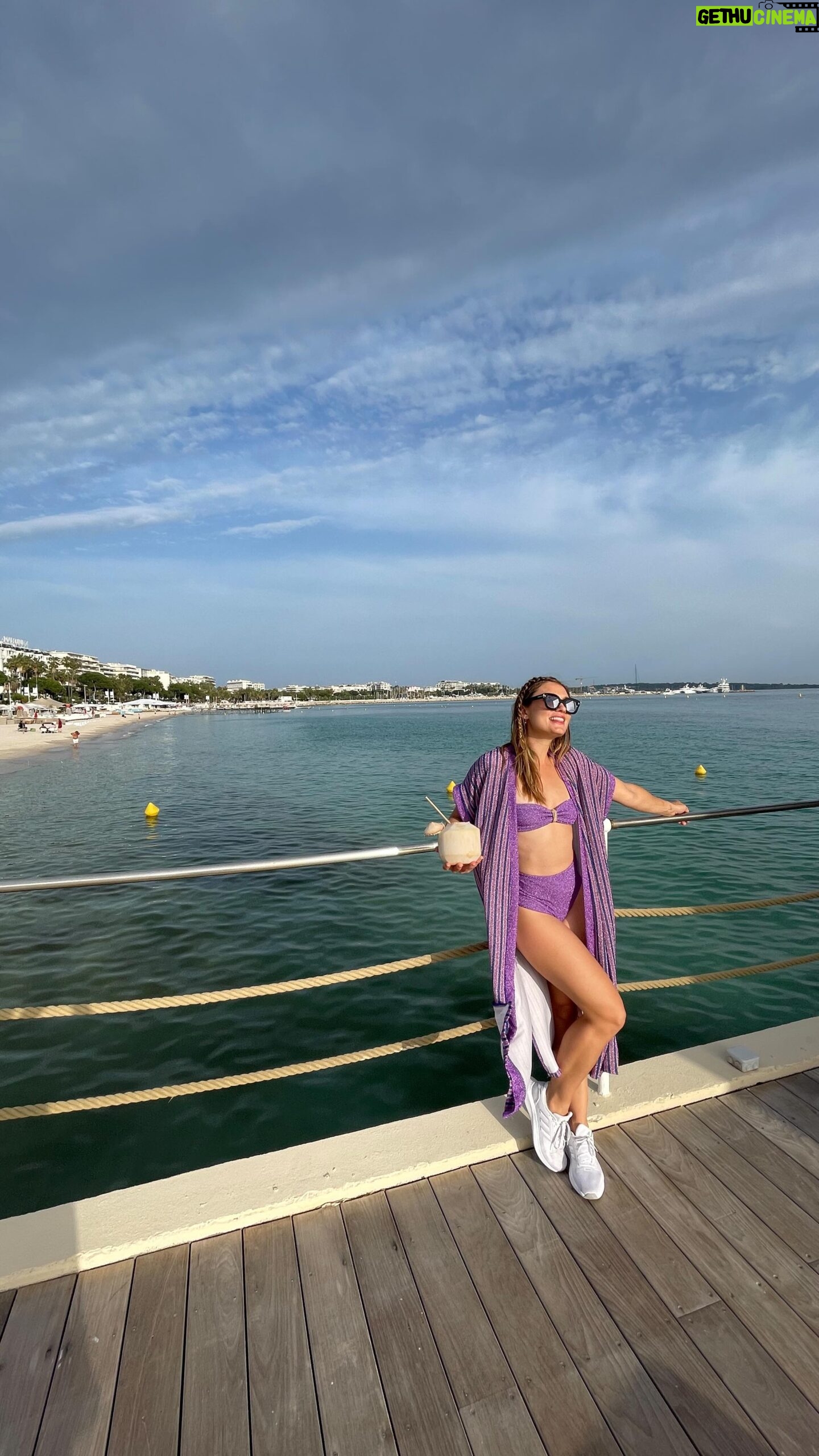 Spencer Grammer - 769 Likes - La France me manquait. ❤️❤️❤️
#cannes2022 #paris #cannesismycoachella