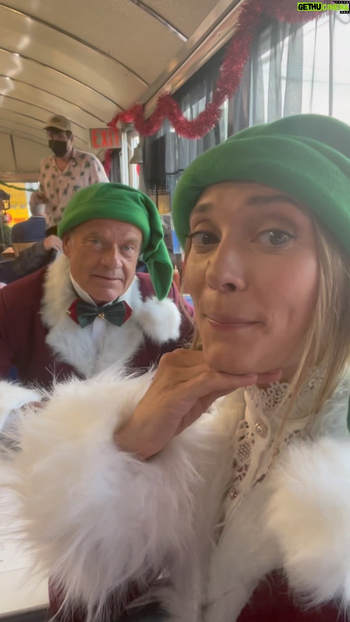 Spencer Grammer - 650 Likes - A little sappy BTS video. Catch our movie #the12daysofchristmaseve tomorrow on @lifetimetv @itsawonderfullifetime @lifetimetvpr
I love you, Dad. Thanks for sharing the love of making movies with me! @mrkelseygrammer @sirmarkofj #itsawonderfullifetime