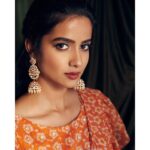 Sri Gouri Priya Instagram - For Modern Love Chennai trailer launch event.🧡 Streaming from May 18, only on @primevideoin Photography - @arungnanavel Styling - @manognaavunoori Assisted by - @niha__varma Make up artist - @shaash.makeup Outfit - @seharrebysahitheereddy Jewellery - @houseofqc