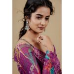 Sri Gouri Priya Instagram - Dressed up like a 💜🌸 for MAD pre release event. Styled by - @sandeep_sharmak05 Photography - @thehashtag_photography Outfit - @issadesignerstudio Earrings - @shopkitakaturi