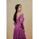 Sri Gouri Priya Instagram - Dressed up like a 💜🌸 for MAD pre release event. Styled by - @sandeep_sharmak05 Photography - @thehashtag_photography Outfit - @issadesignerstudio Earrings - @shopkitakaturi