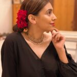 Srishti Ganguli Rindani Instagram - @sulekha.ganguly ke choice ka photo aur @samir.ganguli.18 ke film ka gaana. ♥️