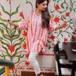 Sruthi Lakshmi Instagram - ❤️🧡🩷💛❤️💓💛🧡🩷❤️❤️❤️❤️