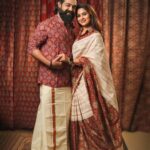 Sruthi Lakshmi Instagram - Embrace tradition with byhand's exquisite Ajrakh Short Kurta and Off-white Kalamkari Fusion Saree. The@Mede for Each Other Couple, Sruthi Lakshmi and Avin Anto @avin_anto perfectly embody the elegance and artistry of our handcrafted collection. Muse: @lakshmi.sruthi & @avin_anto MUA& Hair: @divyas_makeover_ Camera: @jeevas_gladmantis @gladmantisphotography Ajrakh Short Kurta Off-white Kalamkari Fusion Saree Free shipping in India for orders above 1999/- DM us for more details or WhatsApp to 91 6282187583 Visit https://byhand.in/ Worldwide shipping available DM for prices and enquires. #ByhandElegance #HandmadeLuxury #TraditionalWeaves #sustainablefashion #madeforeachother #husbandandwife #celebritycouple