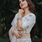 Sruthi Lakshmi Instagram - ❤️❤️❤️❤️❤️❤️❤️ @rk_wedding_mall @redfmmalayalam