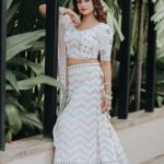 Sruthi Lakshmi Instagram - ❤️❤️❤️❤️❤️❤️❤️ @rk_wedding_mall @redfmmalayalam