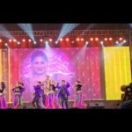 Sruthi Lakshmi Instagram - ഫ്ലവഴ്സ് ഉത്സവ് ❤️❤️ By #swayamvarasilks Thank u @sajnan for this beautiful choreography ❤️ nd all love to my dancers💜 ❤️❤️ thanks to @redfmmalayalam