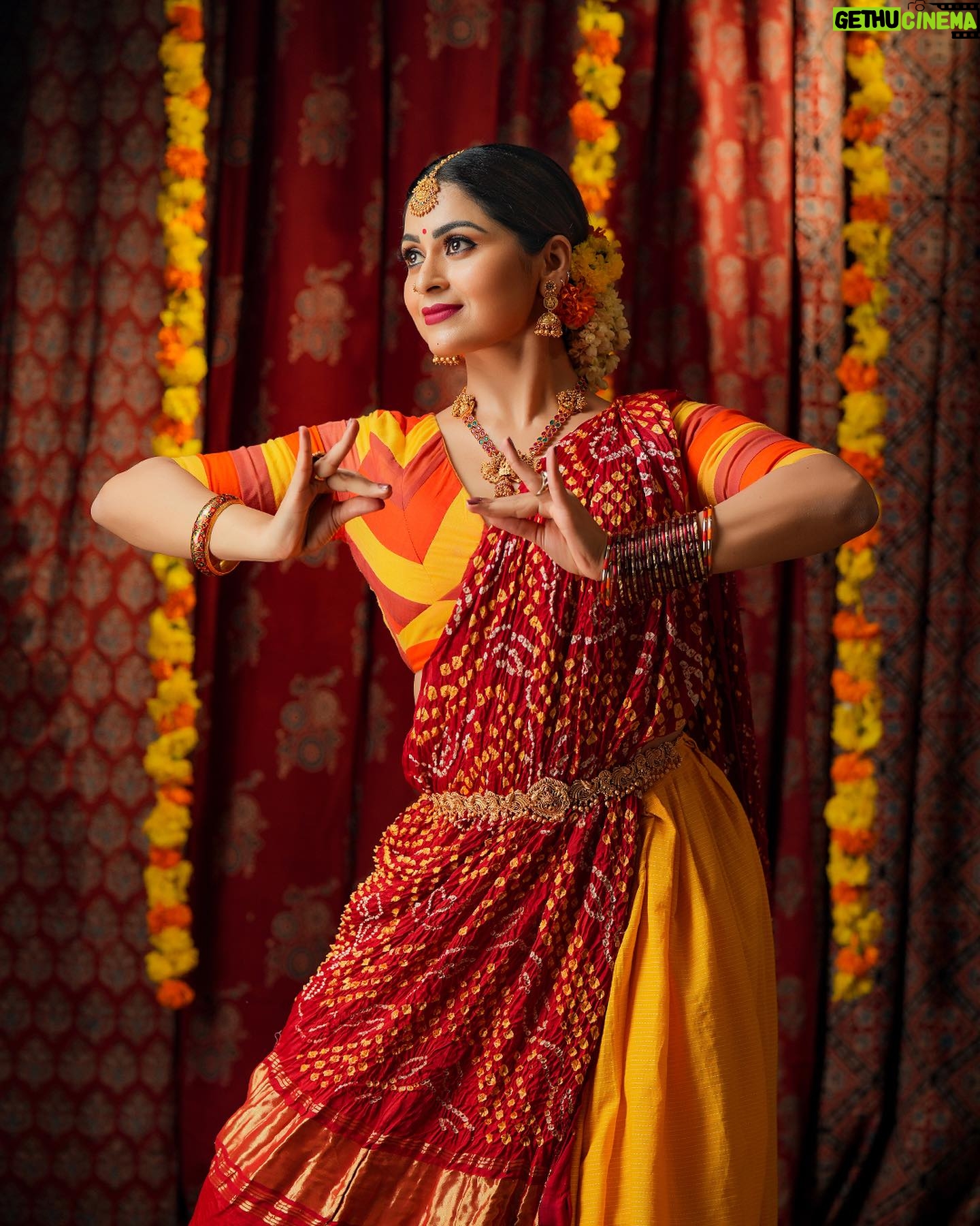 Sruthi Lakshmi Instagram Illuminate Your Diwali With Byhand s 