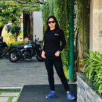 Sruthi Lakshmi Instagram - "It makes a big difference in your life when you stay positive." 🖤🖤🖤🖤🖤🖤