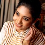 Sruthi Shanmuga Priya Instagram - Always take a moment to celebrate the beautiful woman you’ve become; the obstacles you’ve overcome, the silent battles you’ve fought, and the hard decisions you’ve had to make. Celebrate your strength and resilience ✨ Makeover by : @sarakannan_makeoverartist Hair stylist : @hairdoby_aishu Photography: @redwood_photographyy Blouse : @stitch_vyshnavee_sarath