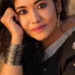 Sruthi Shanmuga Priya Instagram - @countrydelightnatural Country delight creamy cow milk, a wholesome delight straight from the farms to your table. It ensures rich creaminess that embodies the essence of pure malaai. What sets it apart is not just the thick malaai it offers, but also the golden goodness of ghee that can be derived from it - a testament to its exceptional quality and nutritional value. Treat yourself to the goodness of Country Delight Creamy Cow Milk, where every sip is a journey to pure satisfaction and well-being. #countrydelight #creamycowmilk #countrydelightmilk #milk #malaai #pureghee
