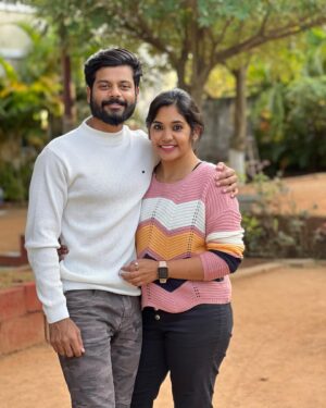 Sruthi Shanmuga Priya Instagram - நீதானே என் காதலே என்னாளும் ♾️❤️ @arvind__shekar 

#aravind’s_sruthi #forevermine #blissful