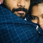 Sruthi Shanmuga Priya Instagram - Those vibes… wave noise, breeze, you in my lap and your voice… enjoying and living in the present moment! Those days were the best days of my life.. cherishing them deeply @arvind__shekar ❤️🦋 #husband #guardianangel #goodlife