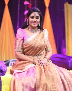 Sruthi Shanmuga Priya Instagram - Current status : Grateful, growing and glowing ✨

Costume courtesy : @vika.label 
Accessories : @gold_copy1486 
Pc : @s.a_arun_