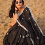 Sruthi Shanmuga Priya Instagram - The ocean breeze sets my mind at ease! Always a thalassophile 💙 The beach series 🌊☀️💫🦋 By @dazzle_up_by_ro and @_the_venki_ #thalassophile🌊 #beachlover #ocean #breeeze #bliss