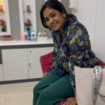 Sruthi Shanmuga Priya Instagram - Getting back to my favourite place after a long time for my RF Skin Tightening treatment @eloraacliniq Sculpt your body the way you’ve always wanted.. Book your appointments now @eloraacliniq and experience the powerful non-invasive , RF platform that tailors to the patient’s needs.. Its a very safe procedure which gives you results in just few weeks 😍 🌷No downtime 🌷Non-Invasive 🌷Removes stretch marks 🌷Perfect jawline correction 🌷Wrinkle free skin #facelift #nonsurgicalfacelift #skinrenewal #weightlosstransformation #slimmingtreatment #chennai #celebrityfitness #flattummy #slimlegs #cryolipolysis #coolsculpting #fatfreezing #bodycontouring #noninvasivebodycontouring #antiaging #noninvasivetreatment #fatloss #loseweight #bellyfatreduction #perfectbody @eloraacliniq @dr_chandhini For Consultation contact @deepaaravinthan 9789989898
