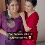 Sruthi Shanmuga Priya Instagram - SURUTHI problem is universal 🥹 doing this reel with a friend who faces the same problem like me 😂😂 @iamsruthiraj Vaa suruthi polam 🚶‍♀️🚶‍♀️🚶‍♀️ #funnyreels #actor #shoot #serial #lakshmi #mahaviji #tamilactress #vadivelu #pokkiricomedy #suruthi