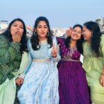 Sruthi Shanmuga Priya Instagram - It was such a honour and privilege to be sharing stage as a guest with the most knowledgeable and legendary people in the dais along with my beautiful Nathaswaram sisters @benzepreinkline @actress_sangavi @revathi.thamu attending the 47th Chennai book fair at YMCA ground. Very happy and glad to be a part in the release of 47 books of most talented and senior writers being published by Manimegalai Publications. Heartfelt thanks to @lena__tamilvanan sir and @ravi.tamilvanan.37 for the invite. It was a privilege to be at the stage Had an amazing time with my Nathaswaram sisters and it was just like a get together after such a long time. It was a very beautiful day ❤️