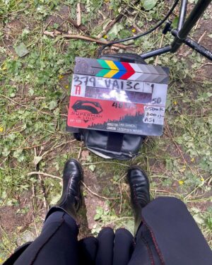Stacey Farber Instagram - Last night’s episode of @cwsupermanandlois was so much fun to shoot. Here are some behind-the-scenes pics and a video of “my” big stunt in the woods on a wire. All credit for the pull goes to my incredible double, Jen— that’s her, not me. 👀💥💥💥