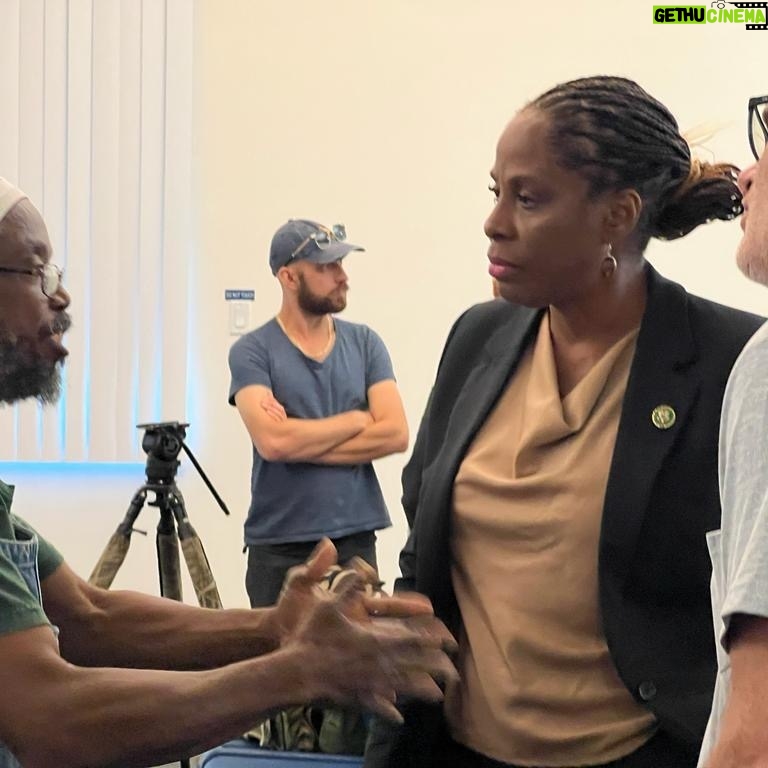 Stacey Plaskett - 125 Likes - Last weekend, my team and I had the opportunity to host a group of local and national stakeholders in the agricultural space for a roundtable discussion on St. Thomas, as well as participate in numerous farm tours.
A very special thank you to:
- Our Virgin Islands farmers, including Tyrone Reid of Smart Life Farms and Shelli Brin of Que Sera Farm who came and shared their input and those who hosted us for our farm tours on Saturday
- UVI’s administrative staff
- Hideaway at Hull Bay – dinner was incredible! Thank you!
At the roundtable, we had an engaging discussion around the unique and common challenges faced by farmers and producers here in the territory.
I would like to thank our roundtable guests, including UVI President Dr. David Hall, USVI Agriculture Commissioner Dr. Louis Petersen, USDA-RD Caribbean Area Director Luis Arroyo as well as Sommer Sibilly-Brown – Founder/Executive Director of VI Good Food Coalition, Richard Campbell - Founder of GeoAg, Harith Wickrema and Dawn Henry - Island Green Living, Aminah Saleem – Chief of Staff, UVI-RT Park, Dr. Usman Adamu – Dean of UVI’s School of Agriculture, Frank Dixon – State Director of the Virgin Islands APEX Accelerator, Lakeisha Hood – USDA State Director (FL & VI), Che Axum – Director of the Center for Urban Agriculture and Gardening Education, Brennan Washington of Sustainable Agriculture Research and Education (SARE), Gabriella Soto-Velez of the National Center for Appropriate Technology, Madison Charles of the USDA Farm Service Agency and many others.