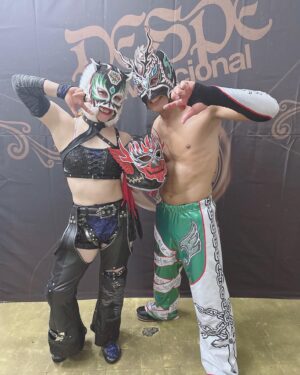 Starlight Kid Instagram - キッちゃんズ🐲🐯

キッちゃん先輩とリング上で交わる日が来るとは思ってもいなかった！！
また組みたい✨

#ドラゴンキッド
#DRAGONGATE
#キッちゃんズ
#despeinvi
#SLK
#スターライトキッド
#スターダム
#STARDOM
#女子プロレス